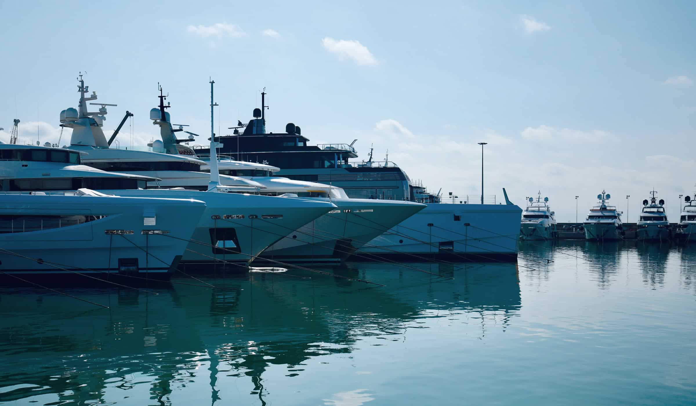 Lusben-refit-expertise-01-service-maintanance-berthing