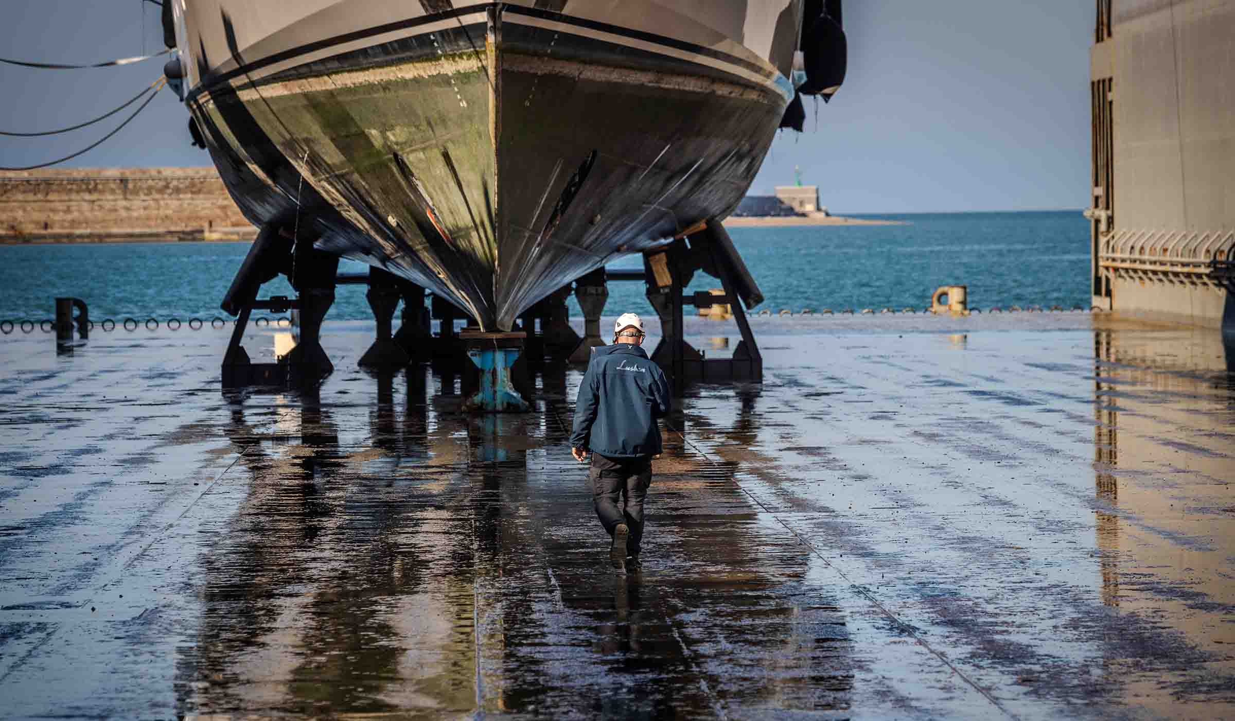 bacino con persona 2400×1400 (1)